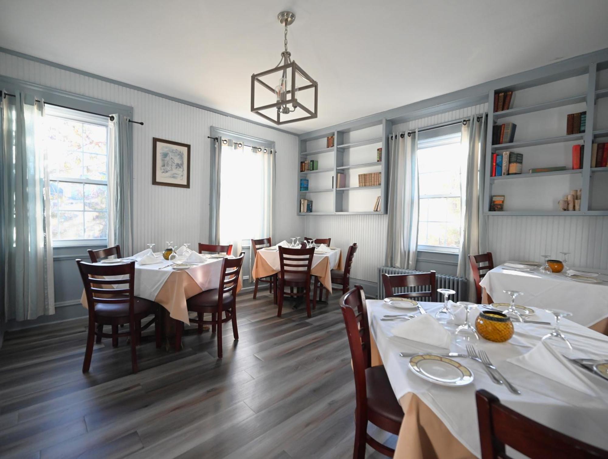 La Perla Restaurant & Country Inn Averill Park Екстер'єр фото