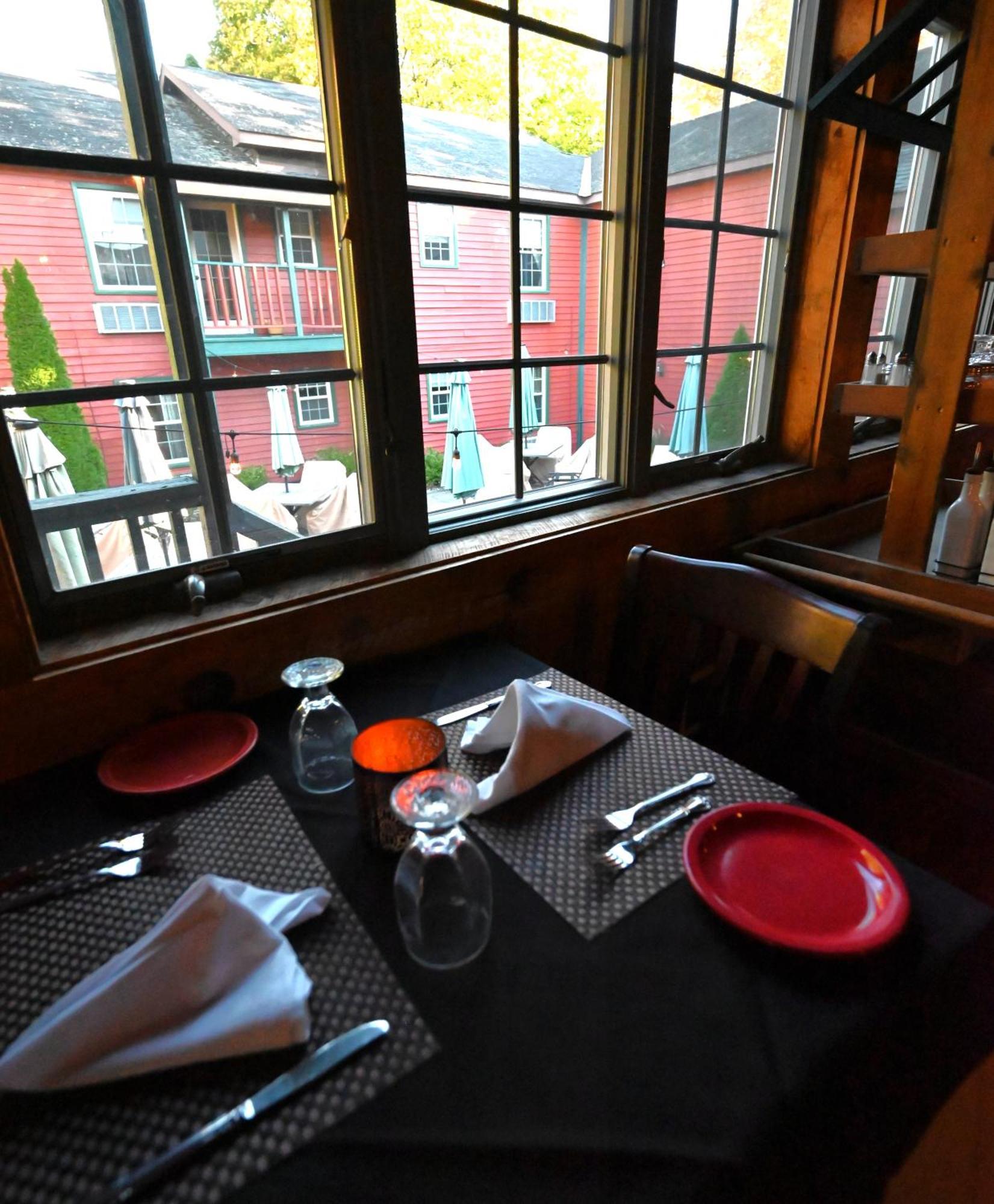 La Perla Restaurant & Country Inn Averill Park Екстер'єр фото